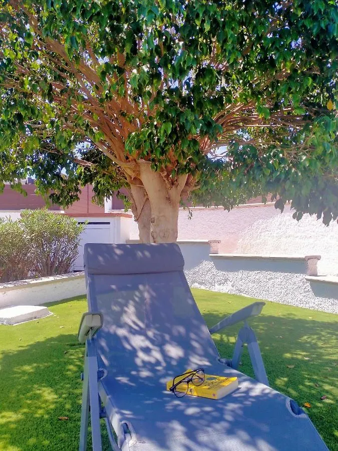 Bungalow Colorado With Garden #4 San Bartolomé 0*,  España